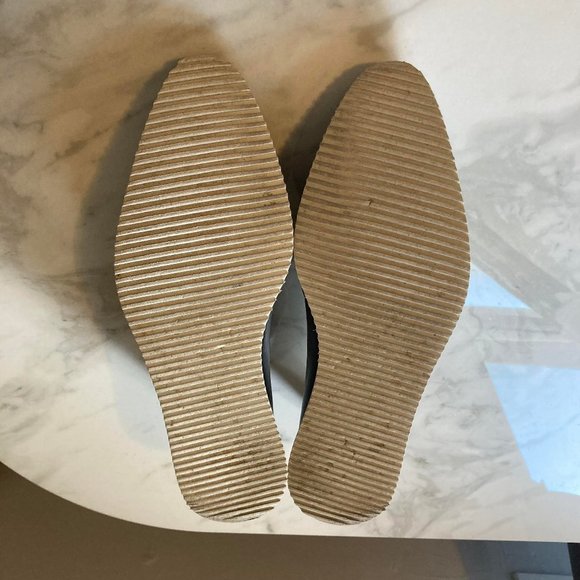 Everlane Leather Street Shoe in Black - Picture 5 of 5